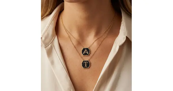 Monogram Medium