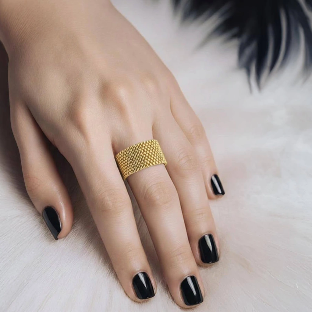 Classic Monochrome Ring - 5