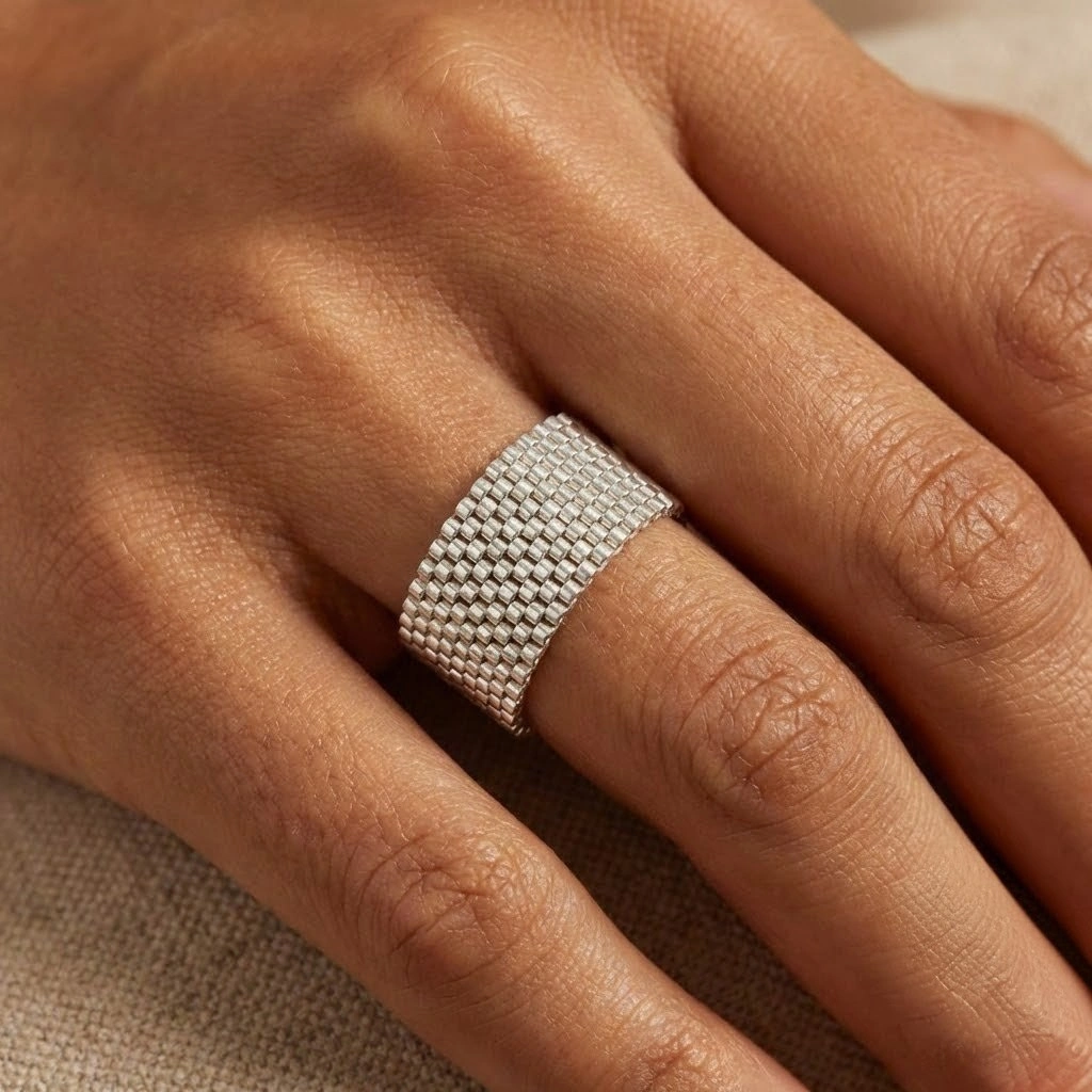 Classic Monochrome Ring - 4