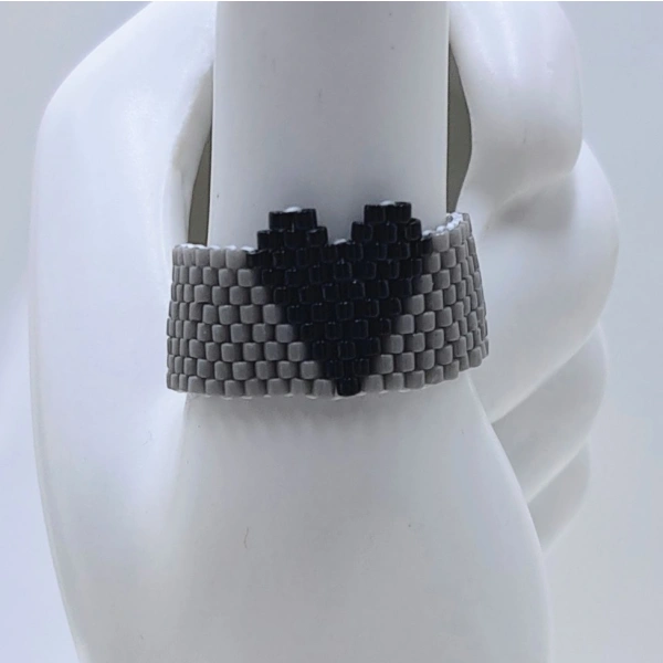 Moody Heart Ring