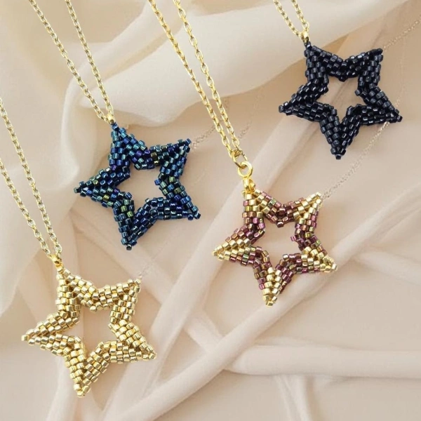 Lux 3D Star Necklace